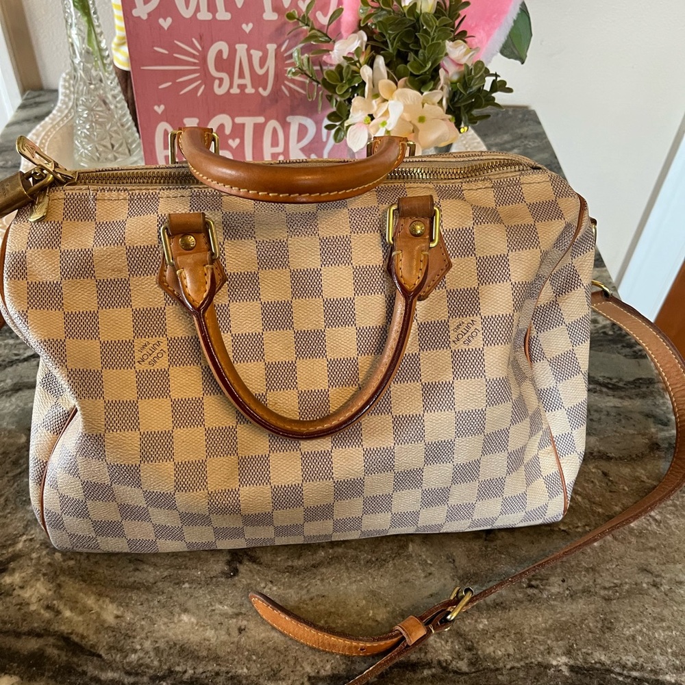 Louis Vuitton Bandouliere 30 with crossbody strap
